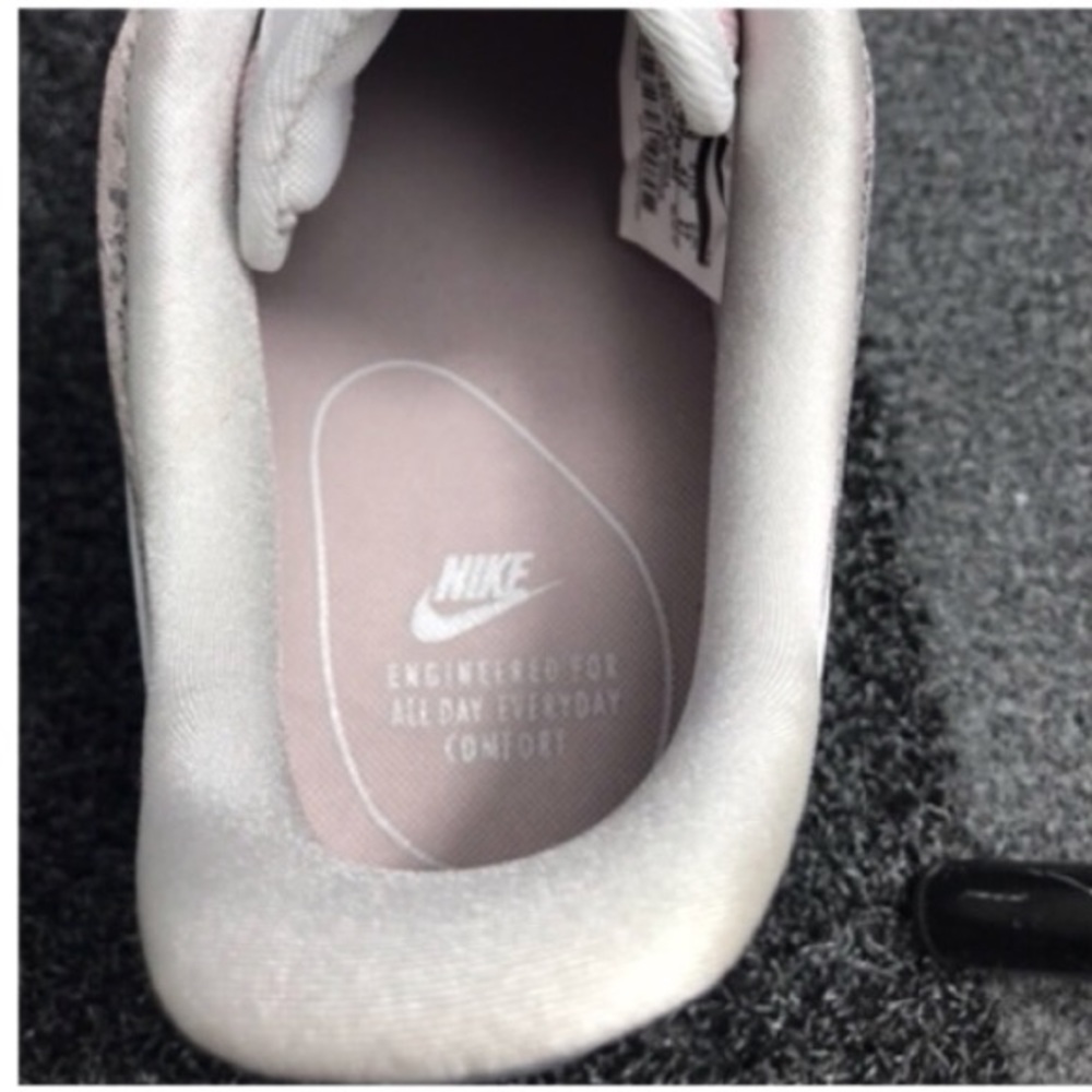 NWT Nike Air Force 1’07  PRM Particle Rose WMNS - Picture 7 of 8